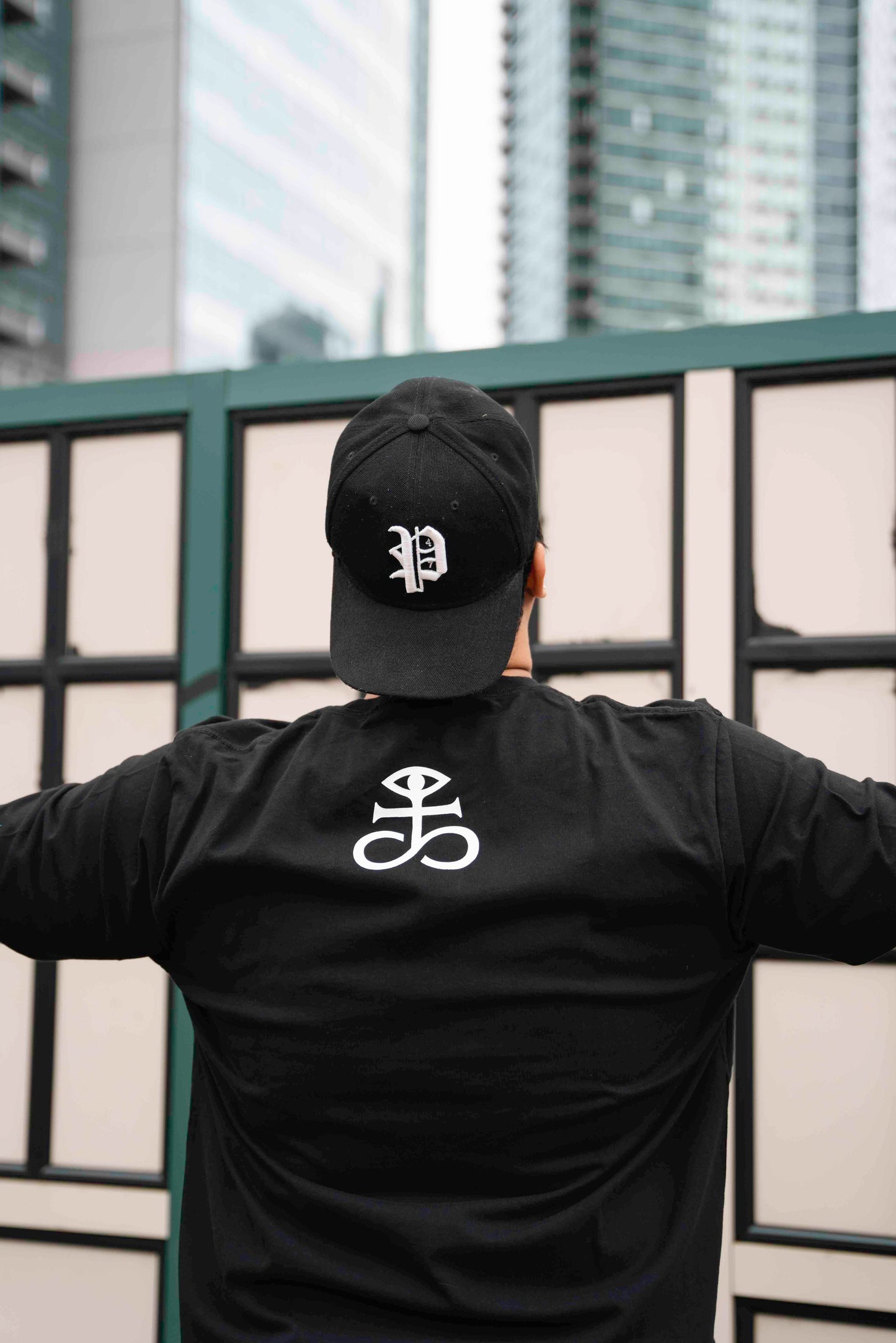Outline Symbol T-Shirt (Black)
